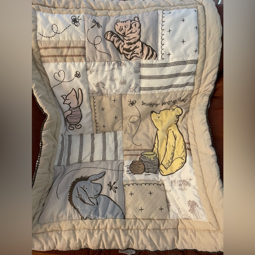Disney Classic- Winnie the Pooh Nursery Set